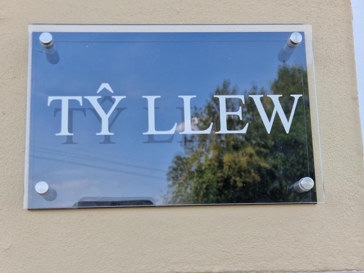 Ty Llew Hotel Llandysilio Eksteriør billede