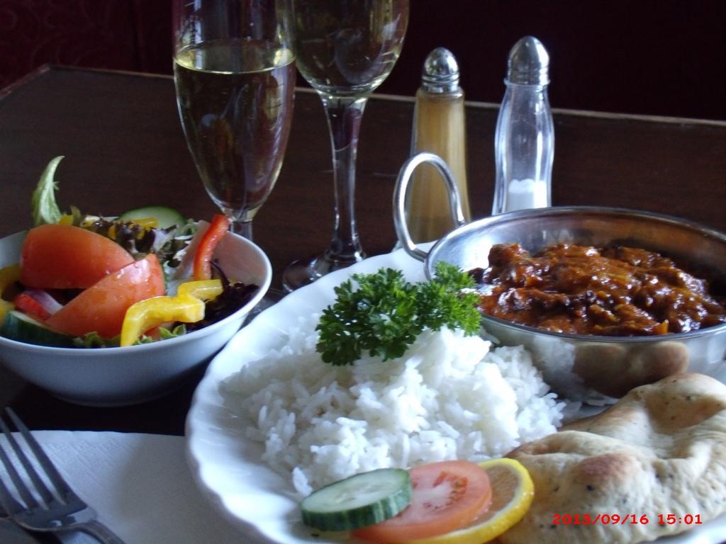 Ty Llew Hotel Llandysilio Eksteriør billede
